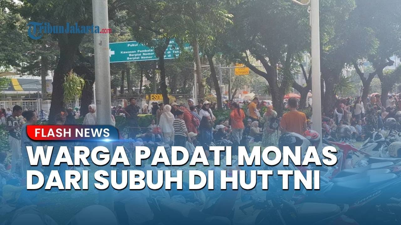 Demi Nonton Atraksi di HUT TNI, Warga Rela Datang ke Monas Sejak Subuh